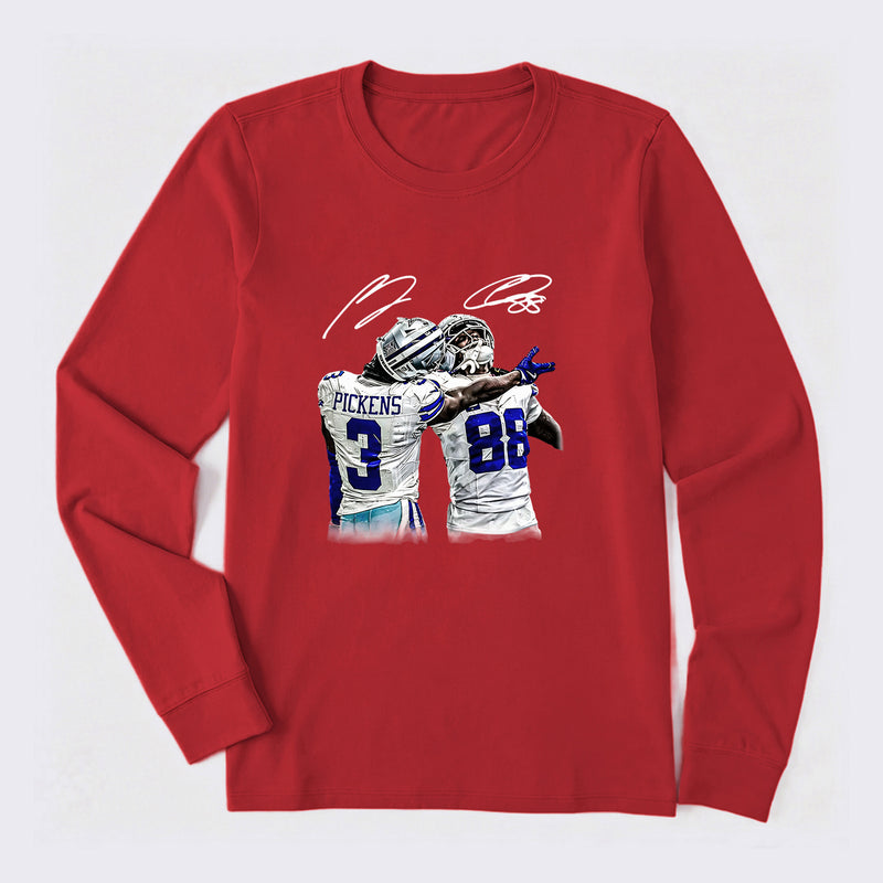 Vintage Close-Up Football Athlete Signature Graphic Long Sleeve T-Shirt