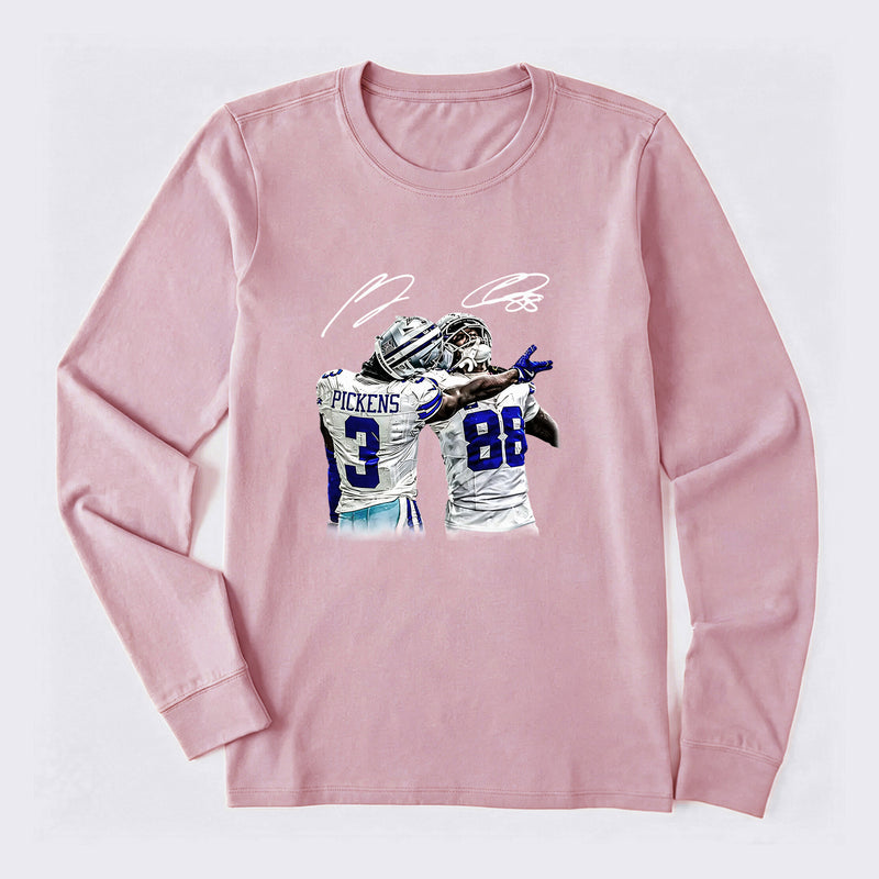 Vintage Close-Up Football Athlete Signature Graphic Long Sleeve T-Shirt