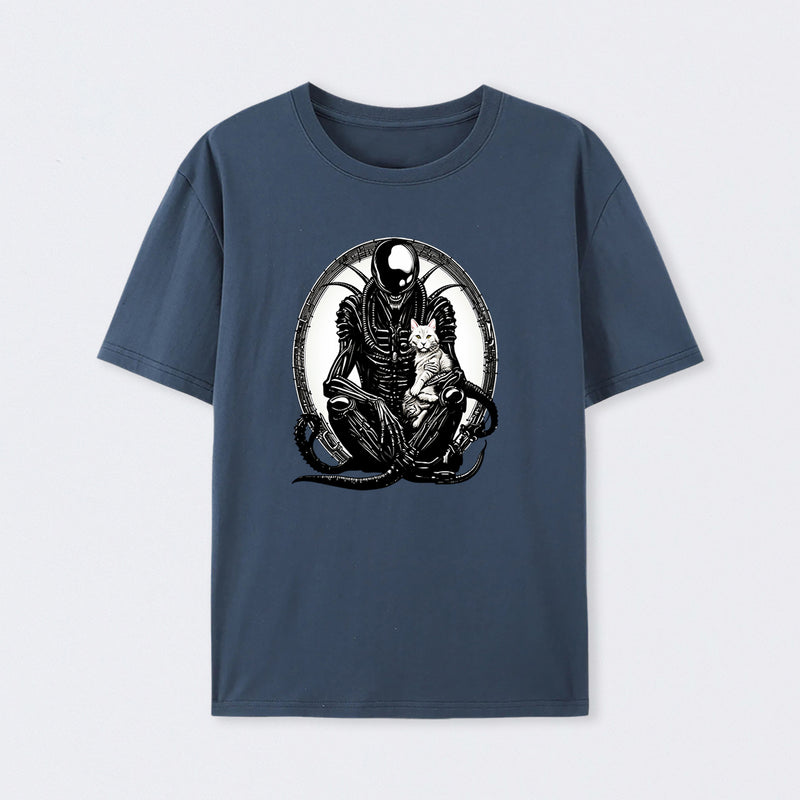 Xenomorph And A Cat Geek T-Shirt