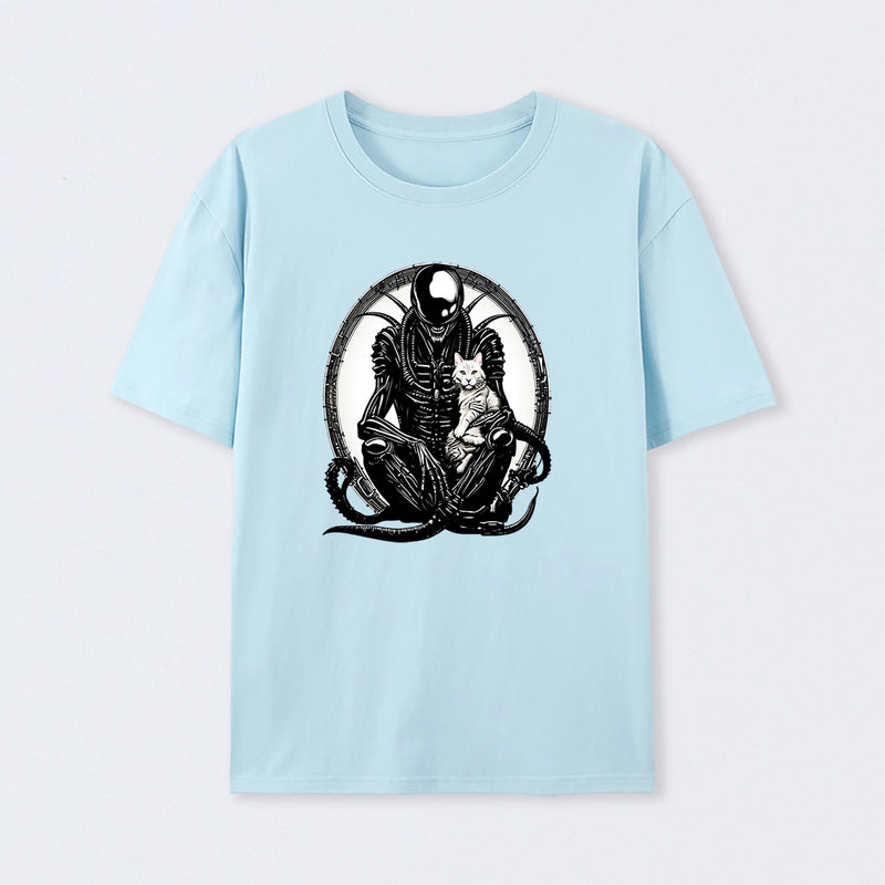 Xenomorph And A Cat T-Shirt